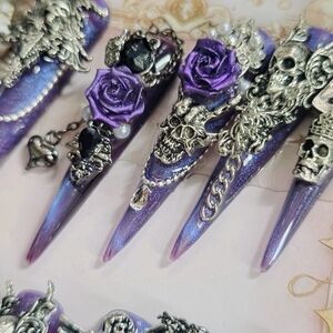 20. 5cm Purple Gothic Press On Nail